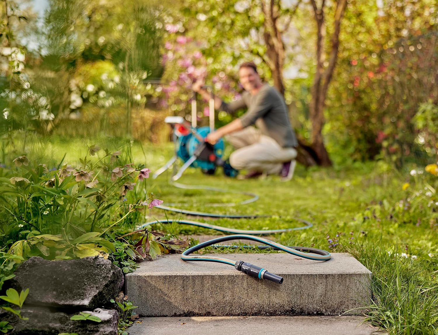 Tubo Gardena EcoLine 1/2 pollice, 20 m senza componenti di sistema: tubo da giardino sostenibile in plastica riciclata, privo di ftalati e sostanze nocive, forte funzione di presa, resistente al gelo e ai raggi UV (18930-20)