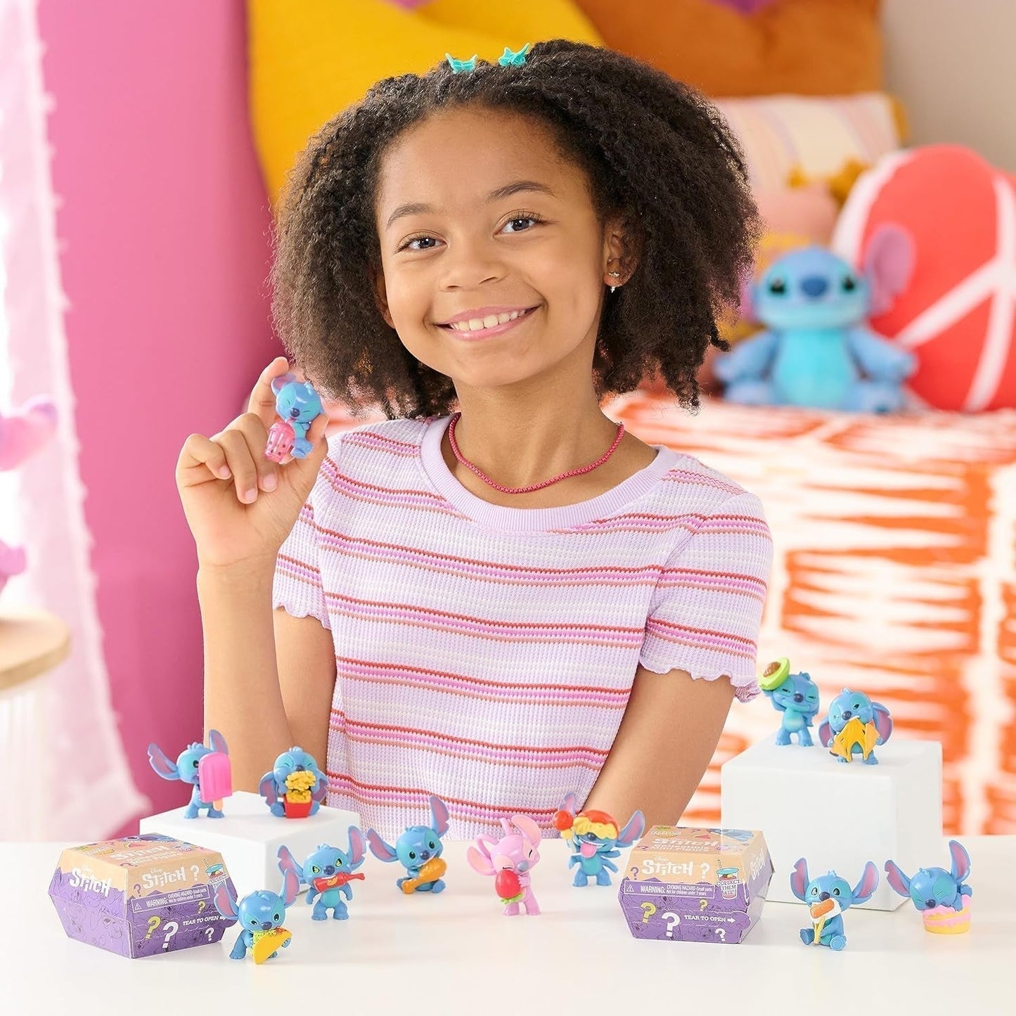 Minifigure da collezione Just Play Disney Stitch, confezione a sorpresa, personaggi da collezione grandi da 5 cm, gli stili possono variare, giocattoli per bambini 3+ Action Figure Naty Shop