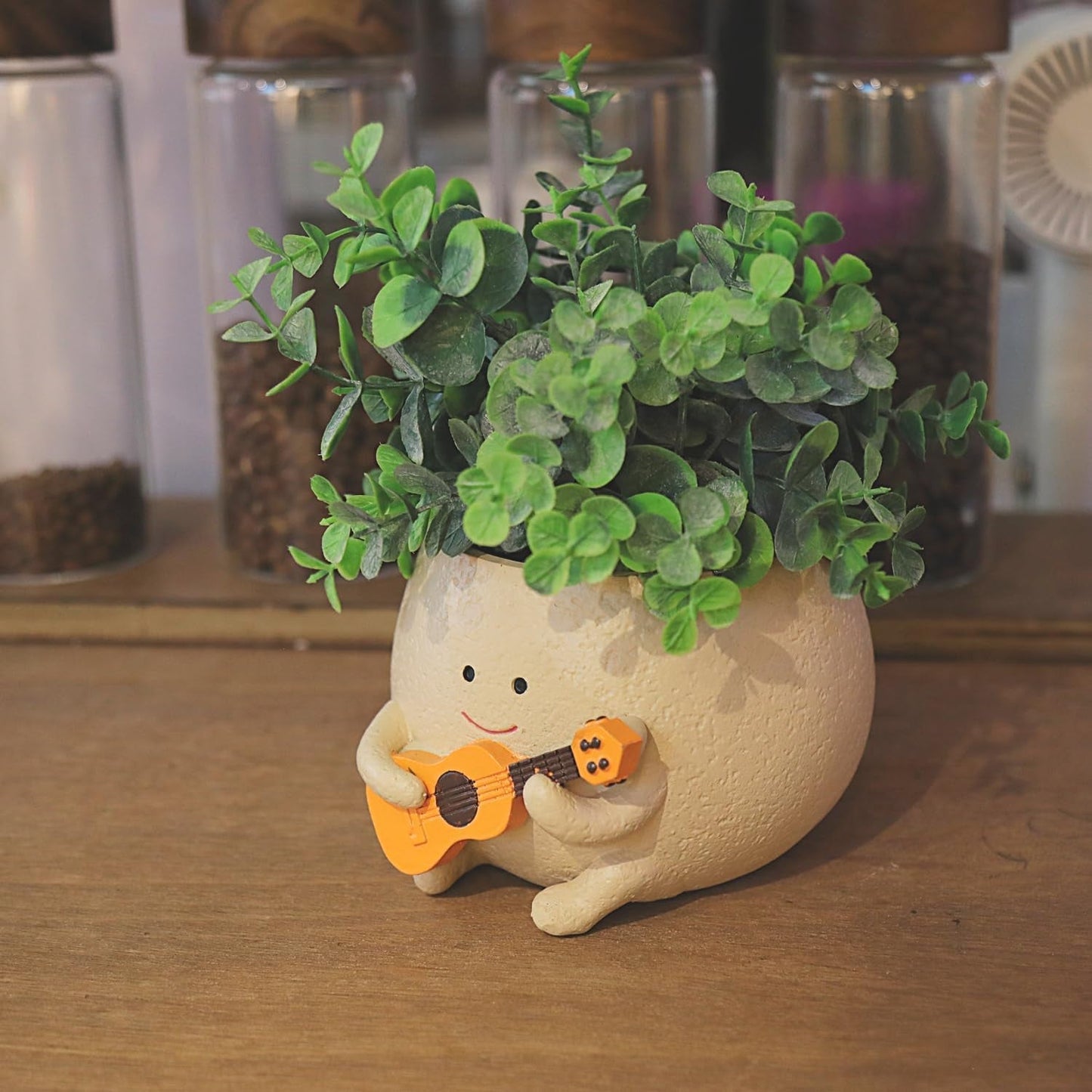 Vasi da fiori con faccina carina Testa in resina Collana di perle Vaso da fiori Chitarra unica Vaso da fiori succulento per interni ed esterni Idea regalo per la mamma