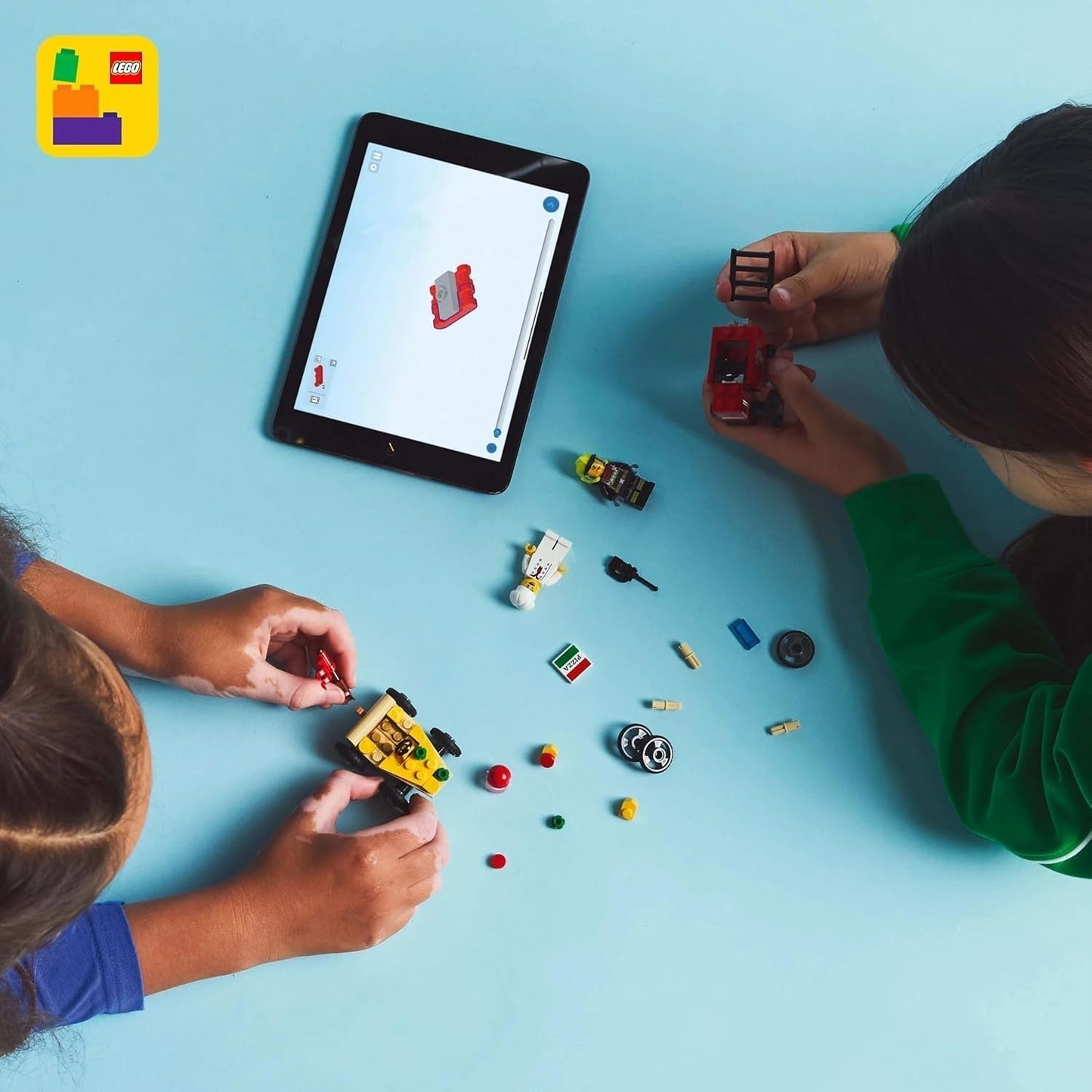 Furgone per la consegna delle pizze LEGO City vs. Camion delle pizze - Giocattolo Soapbox per ragazze e ragazzi dai 5 anni - Set da costruzione con 2 minifigure di autisti - Regalo di compleanno e di festa 60458 Set da costruzione Besuche den LEGO-Store