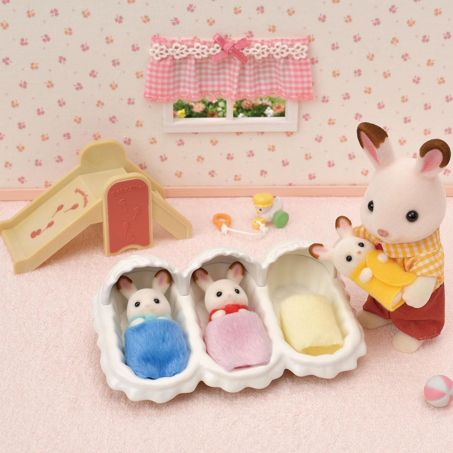 Sylvanian Families L5532 Kit iniziale di triplette - Playset per casa delle bambole Naty Shop Dolls