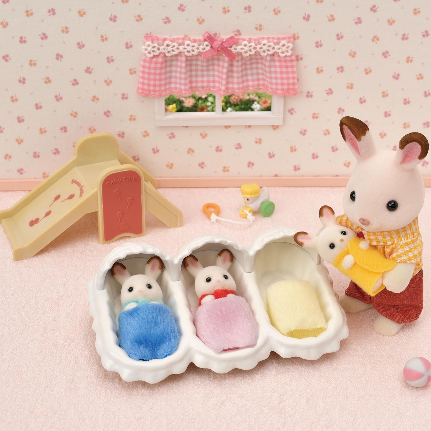 Sylvanian Families L5532 Kit iniziale di triplette - Playset per casa delle bambole Naty Shop Dolls