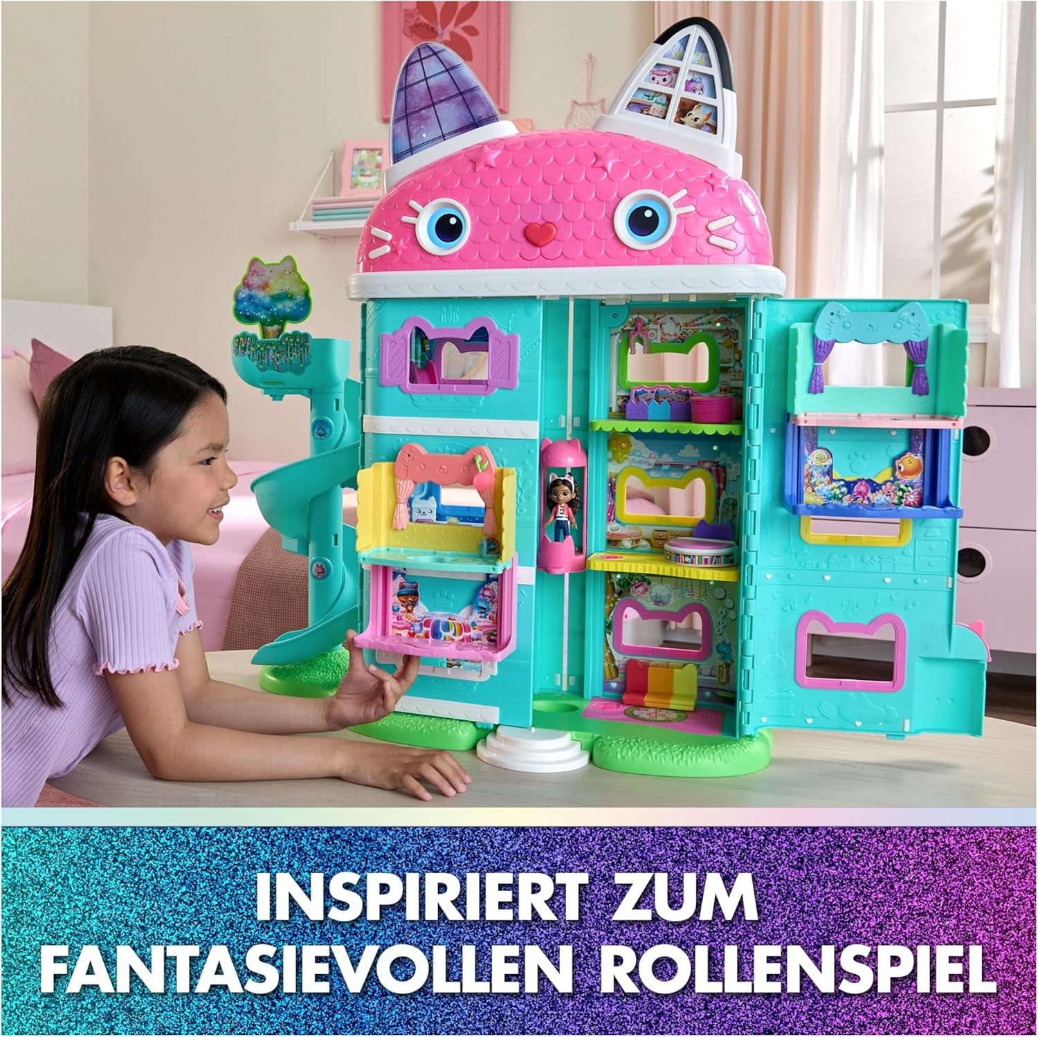DREAMWORKS GABBY'S DOLLS HOUSE: THE MOVIE - Sala del portale La cucina cosparsa di zucchero di Kuchi con personaggio e accessori, dai 3 anni in su