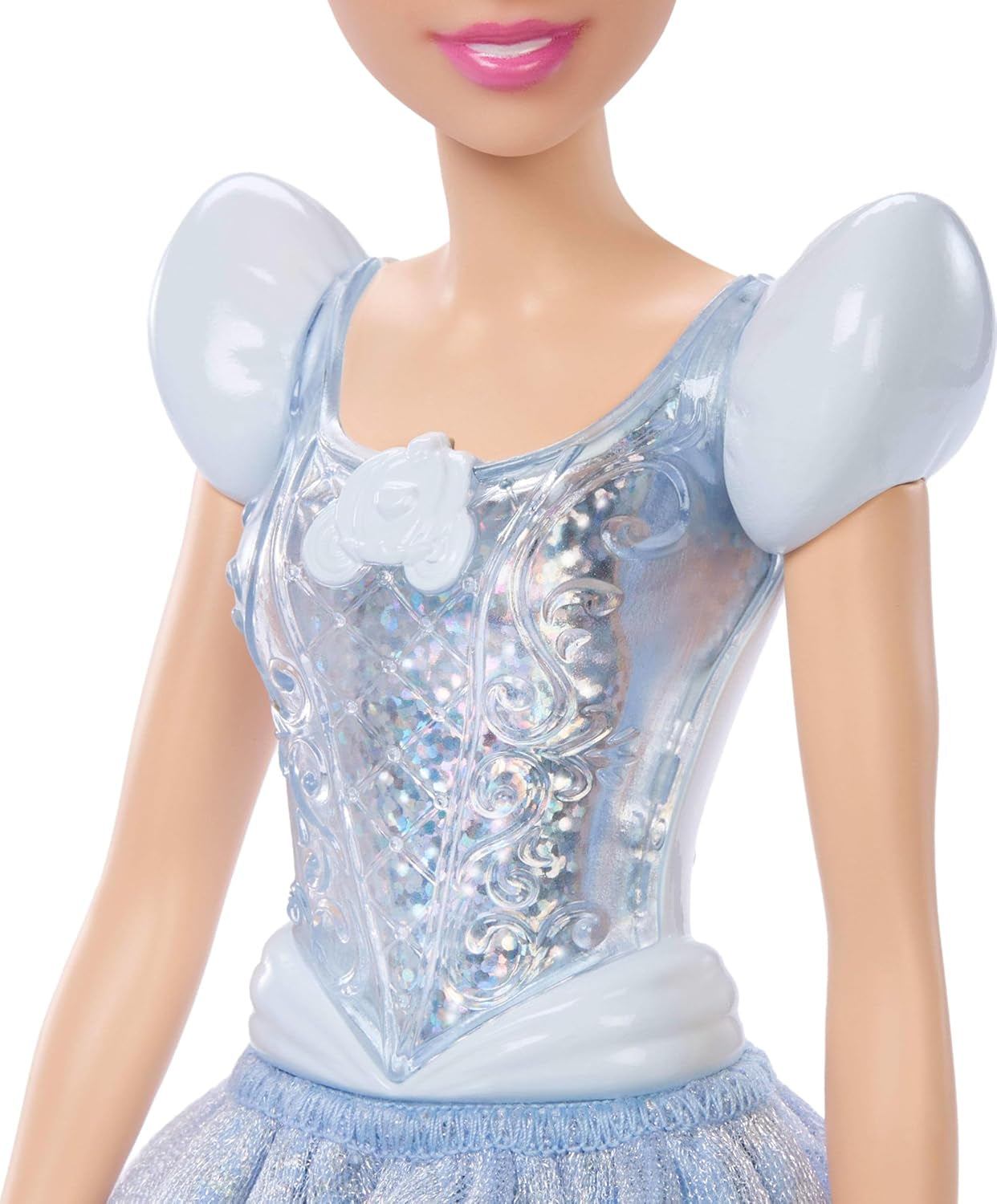 Mattel DISNEY Principessa Cenerentola - Bambola articolata con abito scintillante, scarpe e tiara staccabili, capelli pettinati per uno styling divertente, per bambini dai 3 anni in su, HLW06