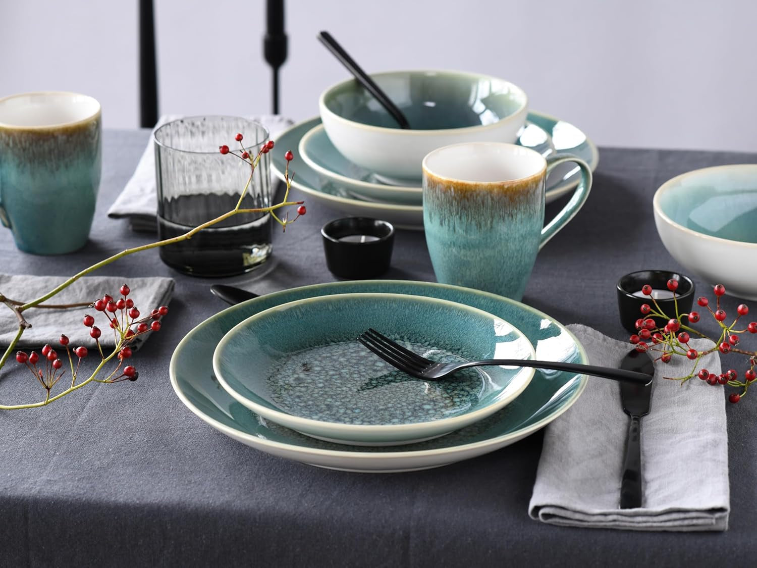 Creatable, serie Caldera, set di stoviglie in gres lavabile in lavastoviglie e adatto al microonde, produzione di qualità (set combinato da 8 pezzi verde)