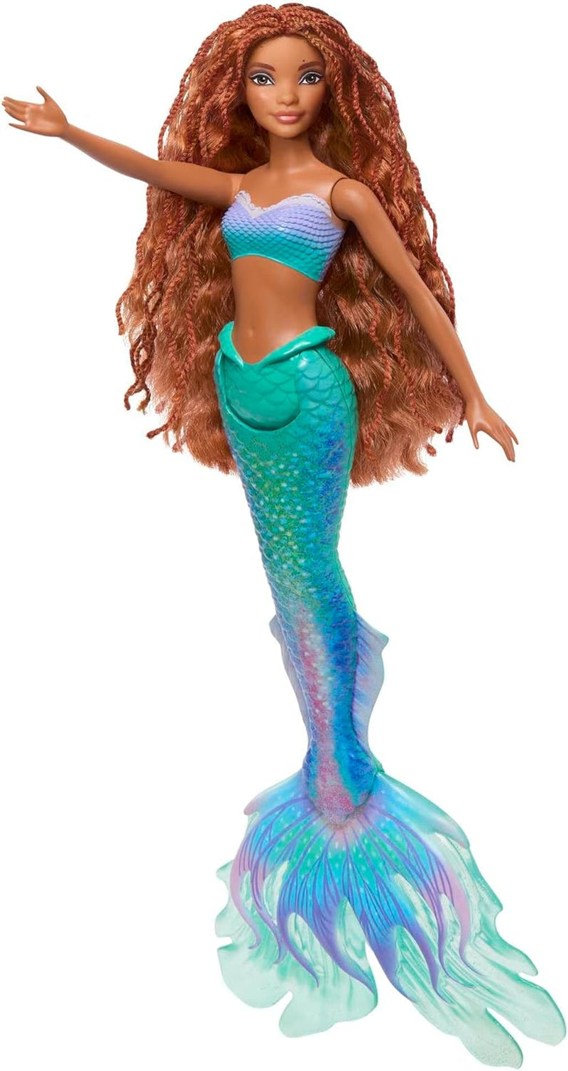 Mattel Disney Ariel - Bambola La Sirenetta, Ispirata al film La Sirenetta, Giocattolo Sirena, Posizionabile, Regali Disney, Giocattolo per bambini dai 3 anni in su, HLX08