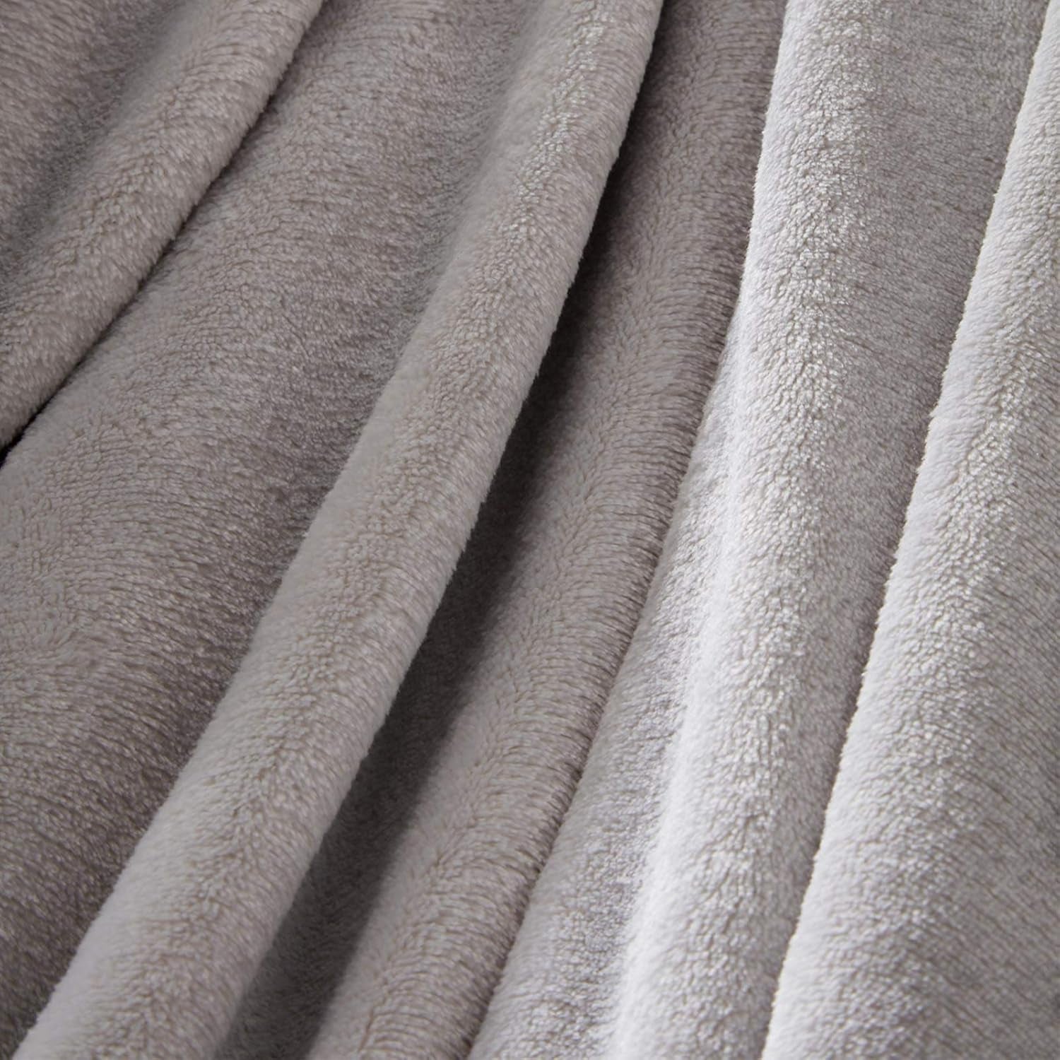 Copriletto in pile ultra morbido Brentford, grigio argento, matrimoniale grande - Letti e coperte 150 x 200 cm Beuche den Brentfords-Store