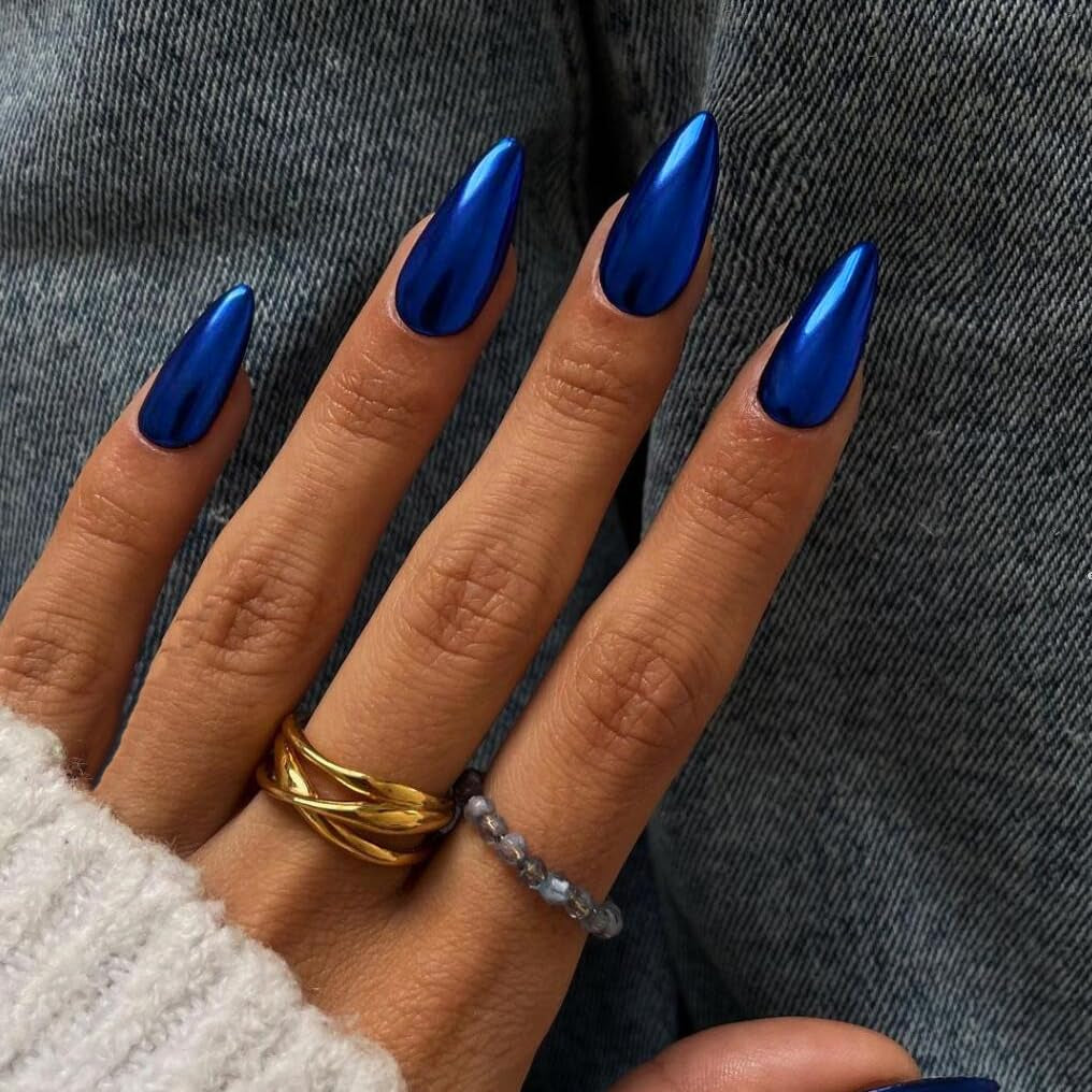 Unghie cromate autoadesive - Colla glitterata marrone mandorla media sulle unghie Unghie finte glitterate Colla sulle unghie artificiali Unghie acriliche smaltate per donne 24 pezzi
