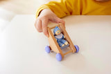 Hape Cameretta per Bambole - Set per Cameretta per Bambole in Legno, Mobili per Bambole, Accessori per Casa delle Bambole per Bambini, Cameretta per Bambini in Miniatura con Altalena e Accessori, Gioco di Ruolo di 3 Anni