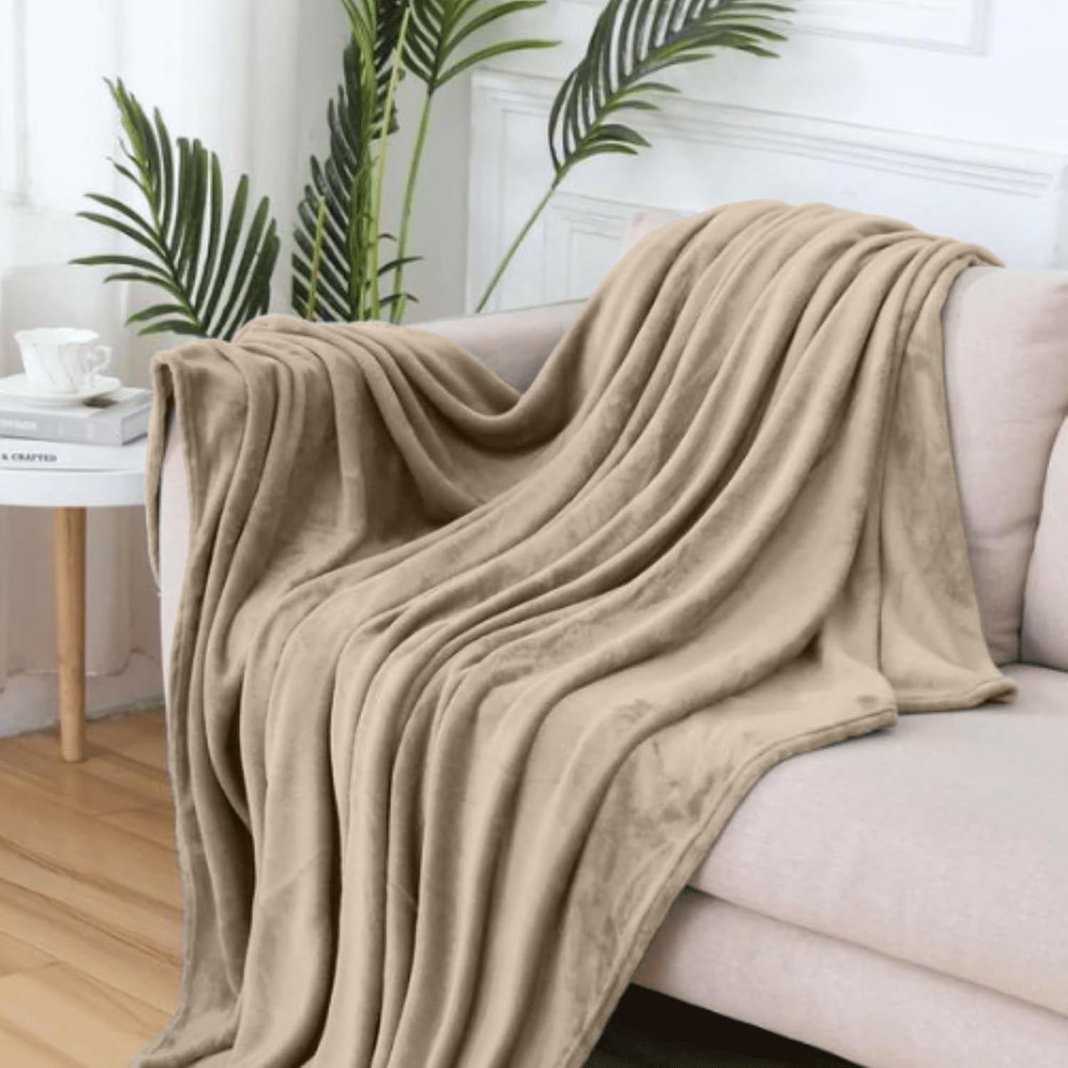 Komfortec soffice coperta, comoda coperta, coperta in pile, certificata Oeko-Tex, super morbida, 150X200 cm, 260 G/M², beige Letti e coperte Besuche den Komfortec-Store