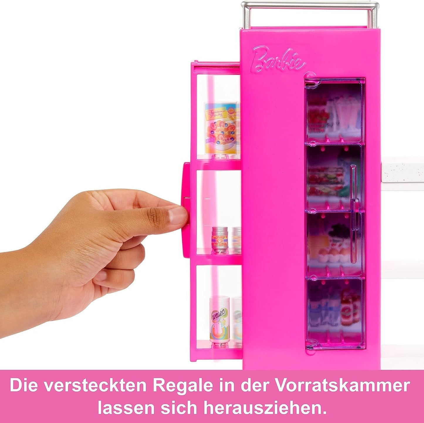 Barbie Doll Dispensa Playset con oltre 25 pezzi da cucina e accessori - Perfetto per i piccoli buongustai e regalo per bambini dai 3 anni in su, HJV38