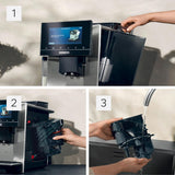 Macchina per caffè espresso automatica Siemens EQ900, ampio schermo a colori TFT, 2 contenitori di chicchi, 36 bevande calde e fredde, caffè freddo, super silenziosa, funzione due tazze, controllo app, acciaio inossidabile, TQ907D03