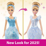 Mattel DISNEY Principessa Cenerentola - Bambola articolata con abito scintillante, scarpe e tiara staccabili, capelli pettinati per uno styling divertente, per bambini dai 3 anni in su, HLW06