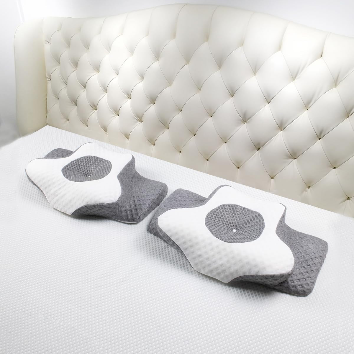 Topmener Cuscino Ortopedico in Memory Foam, Cuscino per Collo Regolabile, Cuscino Ortopedico ergonomico a Forma di Farfalla per Supporto del Collo durante il Sonno, Cuscino per Dormire su Schiena e Stomaco Cuscini Ortopedici Cervicali Naty Shop
