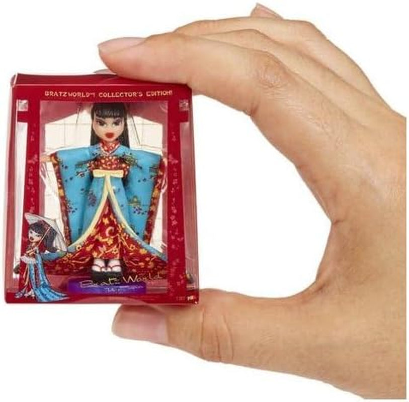 Bambole Bratz Miniverse MGA Y2K Nostalgia Flashback Minis in edizione limitata - PACCHETTO SORPRESA - 2 mini bambole Bratz e vetrina - Ottimo regalo per bambini e collezionisti 6+