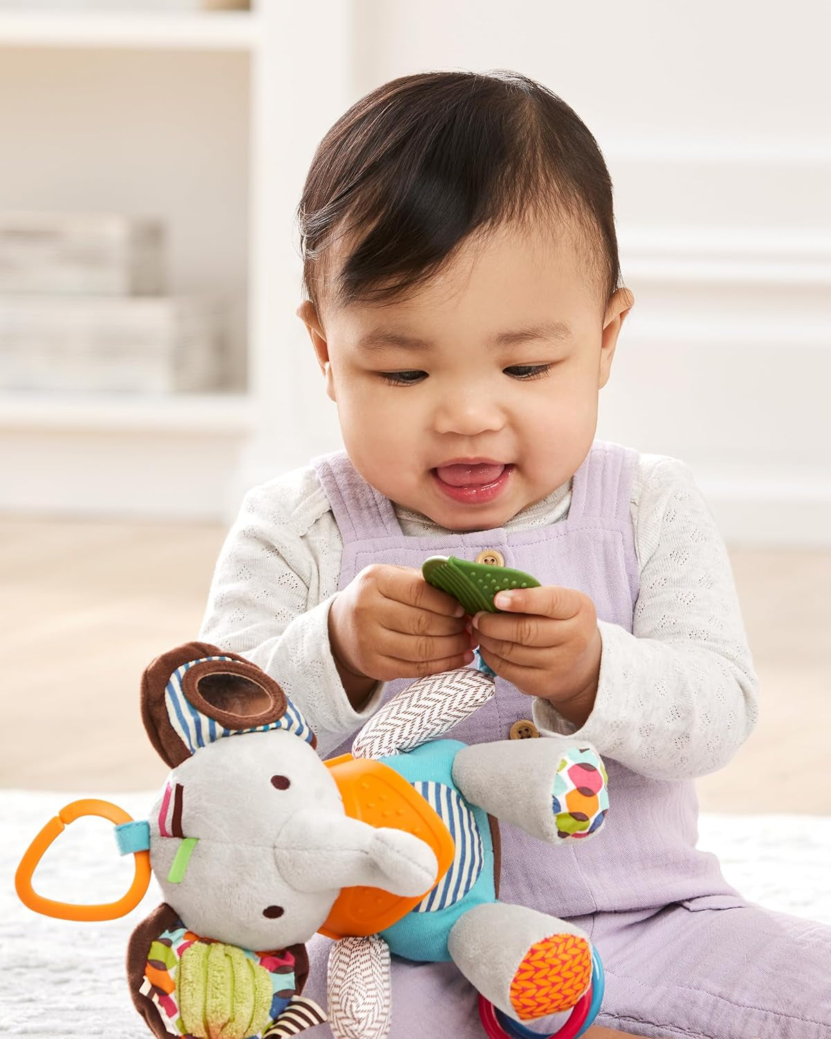Skip Hop Bandana Buddies Activity Toy, Peluche per neonati e bambini, Multicolore, Elefante Baby Toys Naty Shop