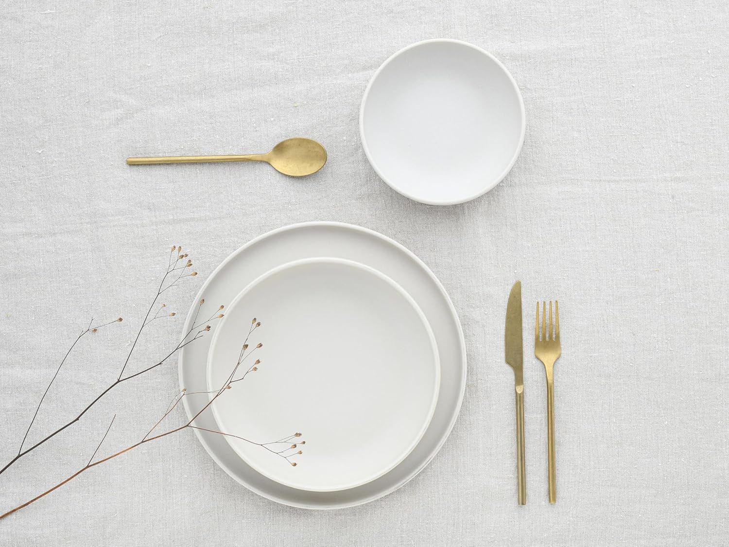 CreaTable, 33065, set di stoviglie da 12 pezzi serie Uno giallo-bianco, set di piatti in porcellana, lavabile in lavastoviglie e adatto al microonde, prodotto in Portogallo