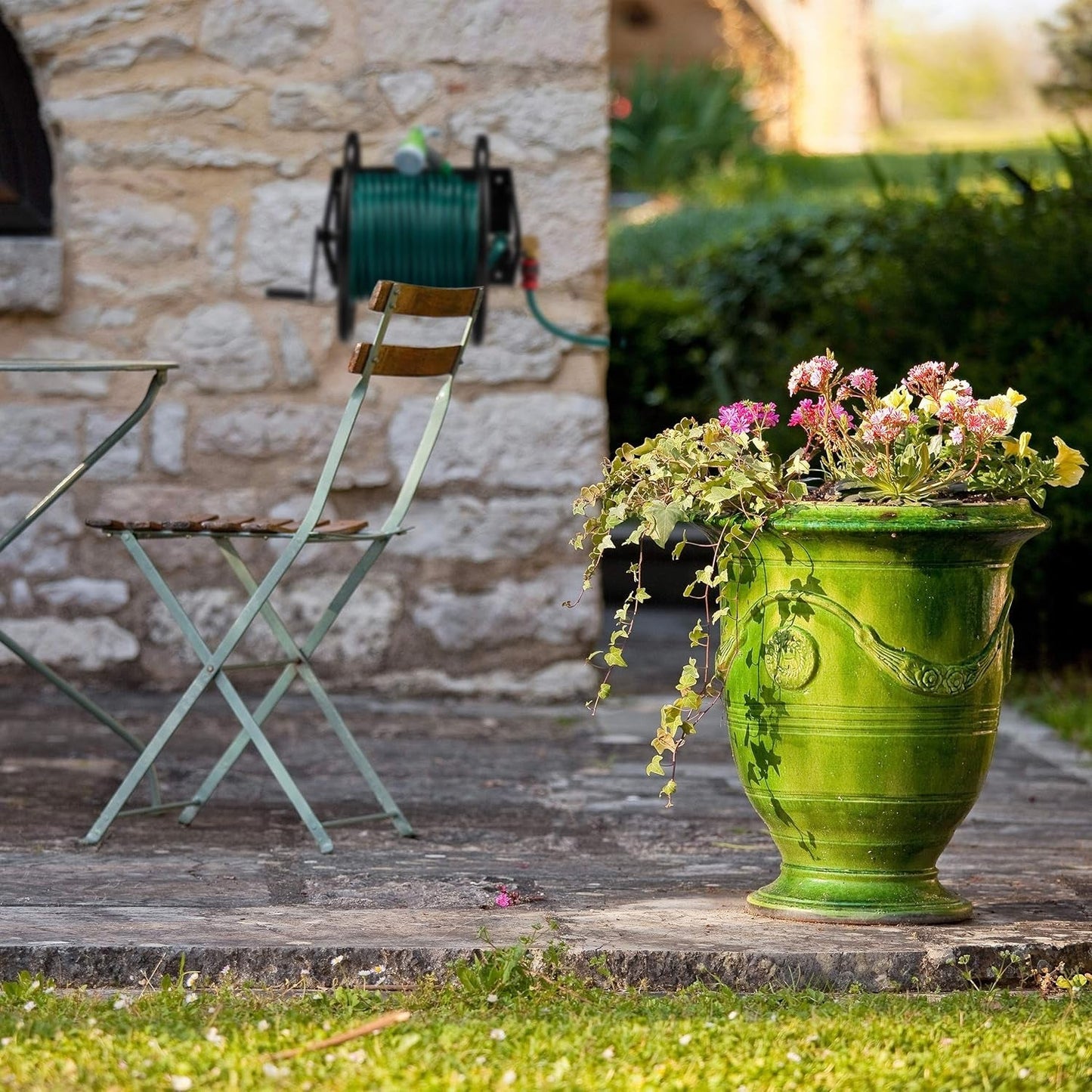 Avvolgitubo Relaxdays, avvolgitubo con manovella, per tubo da 60 m, acciaio, AxLxP: 41,5 x 54 x 45 cm, nero
