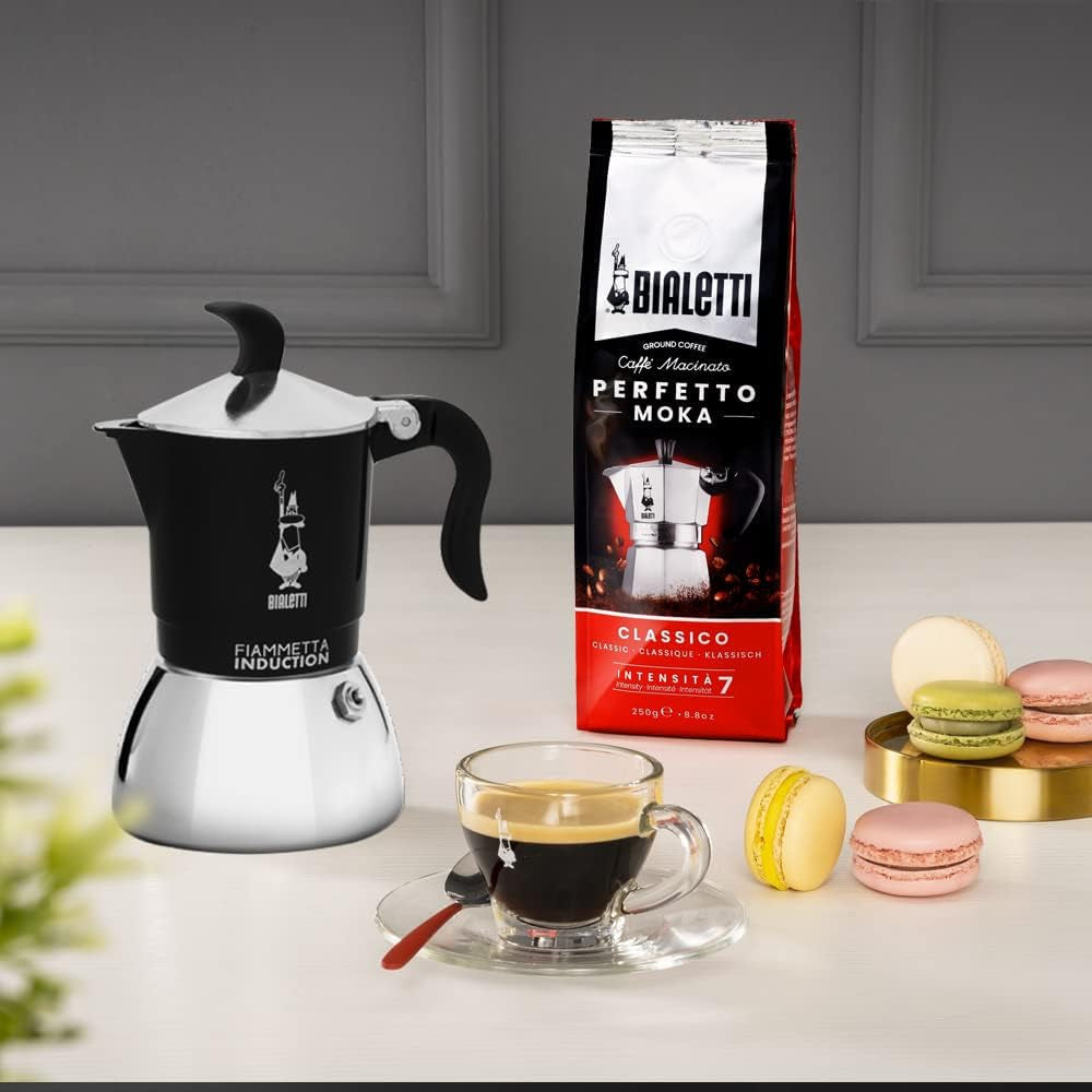 Macchina da caffè a induzione Bialetti Fiammetta, 2 tazze (100 ml), adatta a tutti i tipi di piani cottura, design elegante, nera