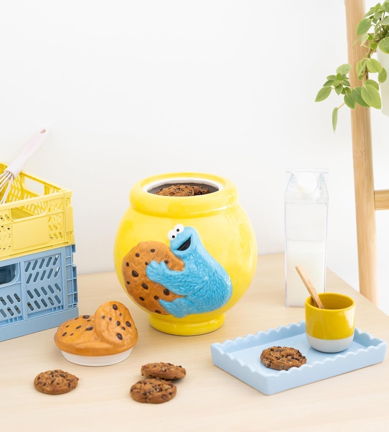 Grupo Erik Barattolo per biscotti in ceramica Sesame Street Cookie Monster - Barattolo per biscotti con coperchio Grande 21,0 x 27,0 x 22,0 cm Barattolo con coperchio Merchandise ufficiale Sesame Street Scatole per alimenti Naty Shop