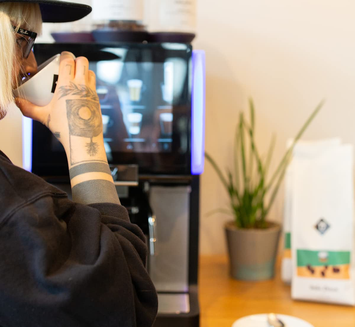 Italo Disco Espresso | 250g Oca Bohne | giusto e sostenibile | frisch geröstet | 100% Arabica Kaffeebohnen | caffè speciale | Kaffeerösterei da 19 grammi