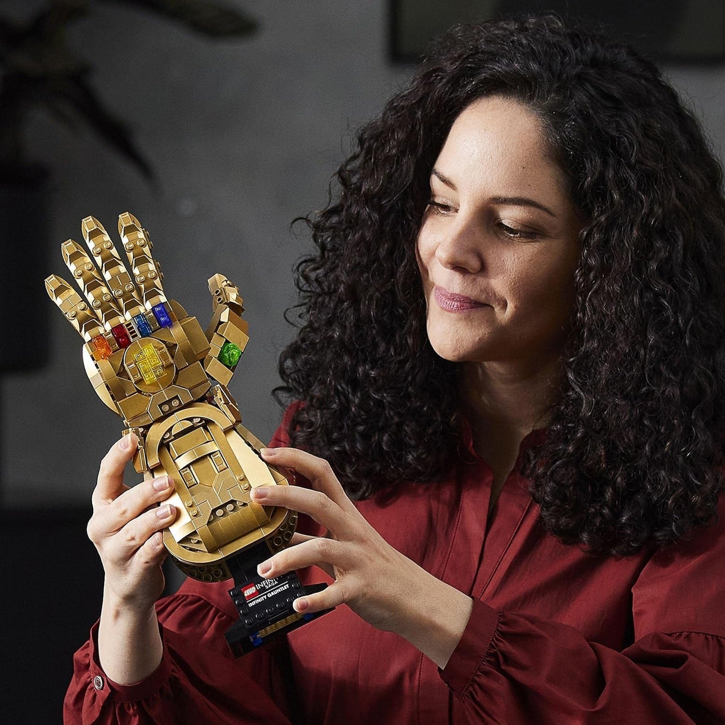 LEGO 76191 Marvel Super Heroes Guanto dell'Infinito Guanto dell'Avengers Thanos Set di modellismo per adulti Articolo per i fan Regalo per uomini Donne Lei Lui Set di costruzione Besuche den LEGO-Store
