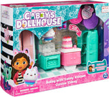 CASA DELLE BAMBOLE GABBY'S DREAMWORKS - Camera Deluxe, pasticceria Cakey, cucina Kuchi (rumeno: Cakey), 3 mobili e 2 scatole a sorpresa con accessori, adatta a bambini dai 3 anni in su