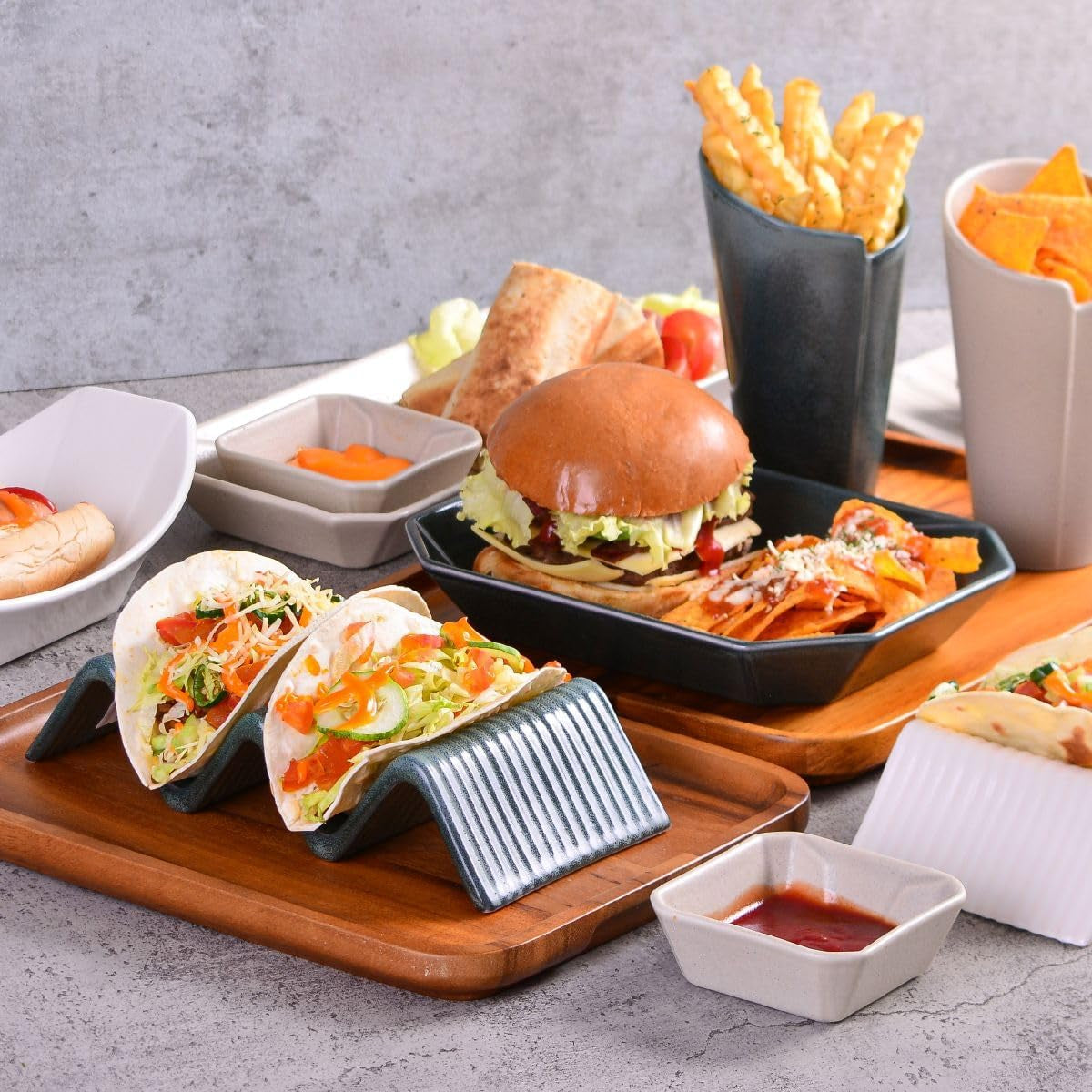 CreaTable, 33984, serie Street Food, set di stoviglie per 2, supporto Street Taco 2 in gres, lavabile in lavastoviglie e adatto al microonde, produzione di qualità