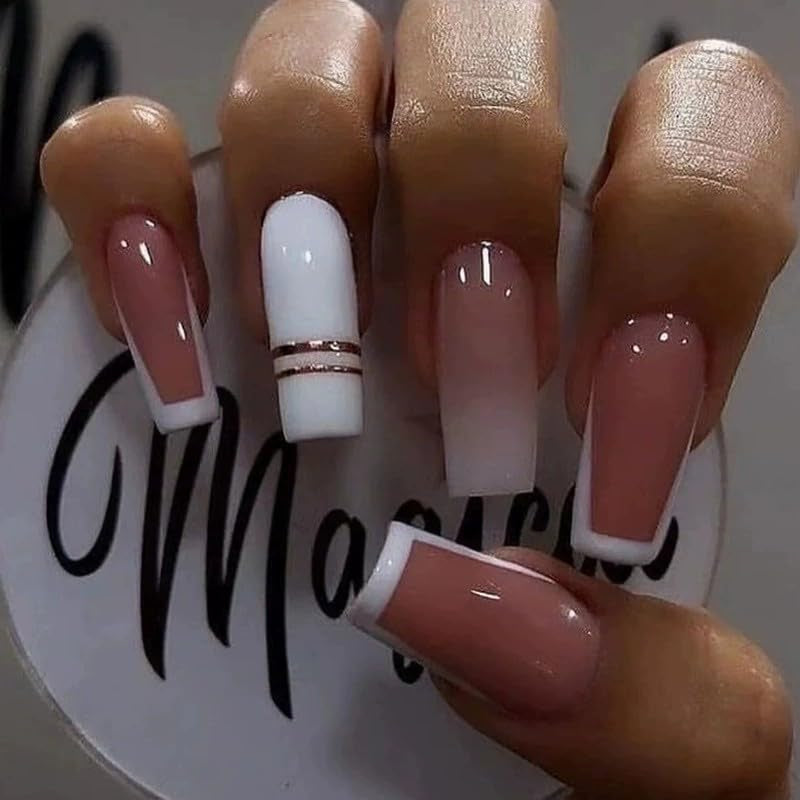 24 pezzi French Press su unghie lunghe Bara Unghie artificiali bianche Ombre Rosa Unghie adesive nude Set di unghie in acrilico Punte per unghie per le donne Accessori per unghie primavera estate