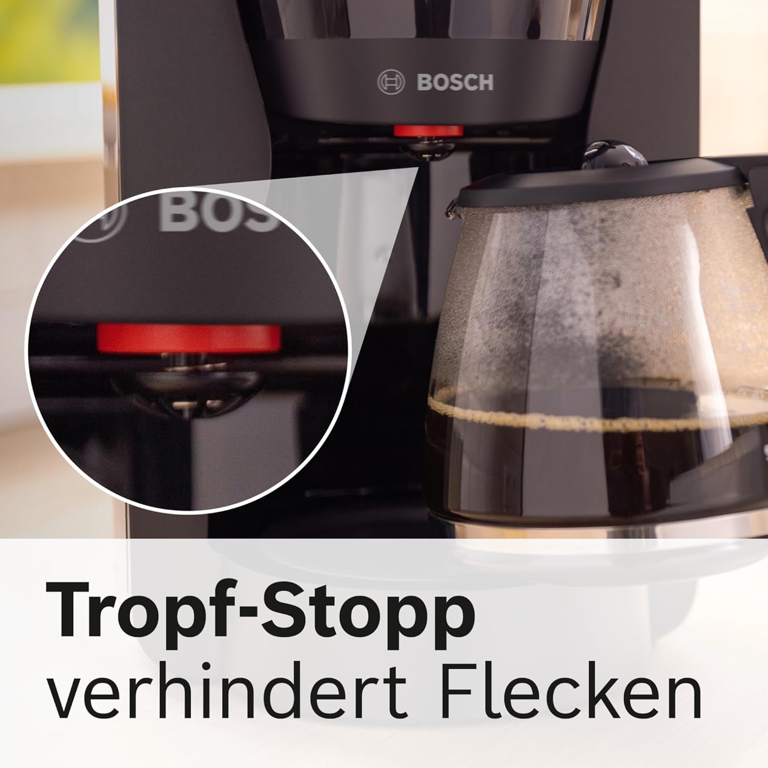 Bosch MyMoment TKA2M113 Macchina per caffè espresso con filtro, caraffa in vetro da 1,25 l, 10-15 tazze, funzione di mantenimento in caldo 40 minuti, sistema antigoccia, portafiltro girevole, serbatoio dell'acqua removibile, 1200 Watt, nero opaco