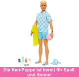Barbie Ken - Bambola bionda con camicia blu e grembiule da bagno, accessori da spiaggia e pallone da spiaggia per gioco creativo, dai 3 anni in su, HPL74