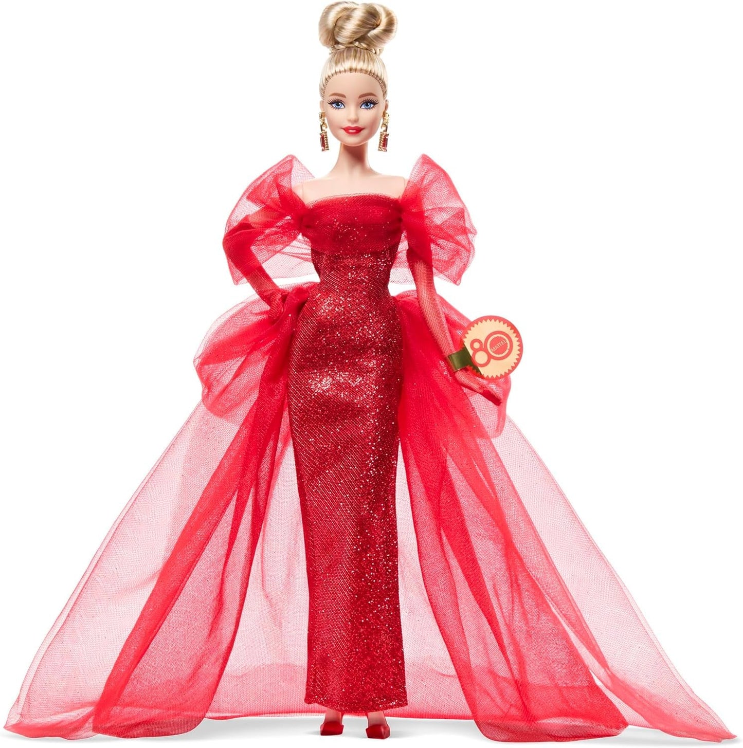 Barbie Signature Doll 80° Anniversario Mattel Figura da collezione in scintillante abito in tulle rosso con orecchini a goccia e guanti delicati Capelli biondi JBJ17