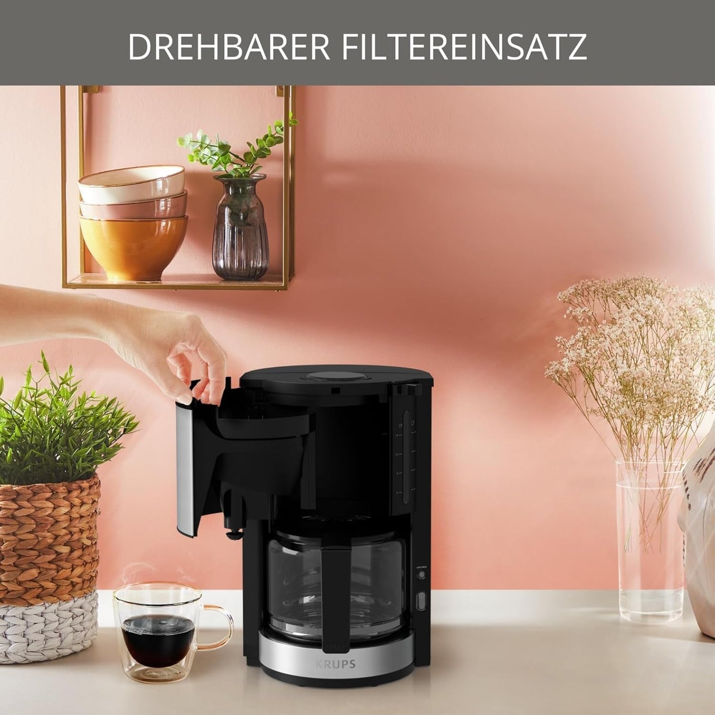 Macchina per caffè espresso Krups KM3210 Pro Aroma Plus, 10 tazze, 1,25 L, Mantieni caldo per 30 minuti, Finestra livello acqua visibile, Sistema antigoccia, Nero con applicazioni in acciaio inossidabile