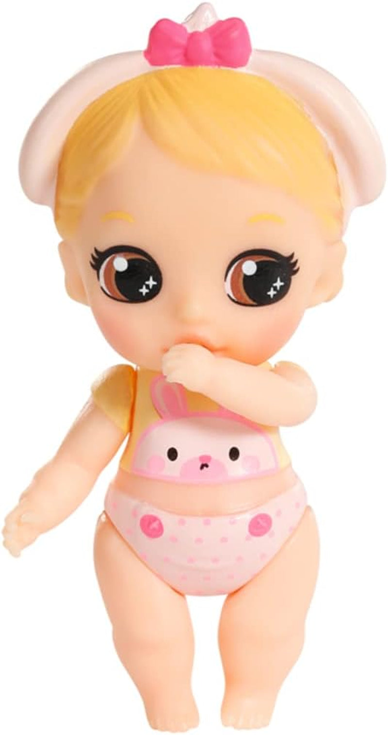 BABY nato 904763 Baby Surprise Bus - mini autobus giocattolo rosa con 2 bambole esclusive, passeggino triplo, altalena, giostra, scivolo e altalena tripla.