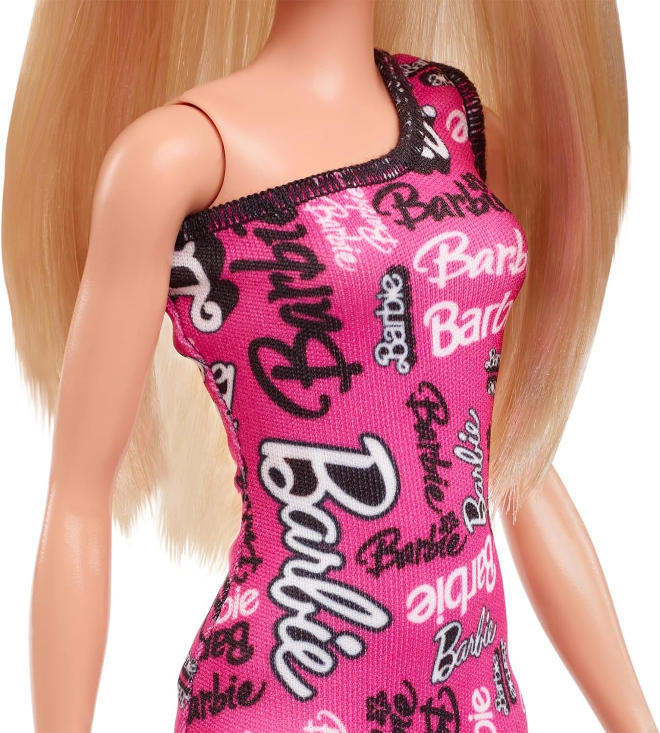 Bambola Barbie alla moda con capelli biondi lisci, abito rosa monospalla staccabile e scarpe con logo stampato, HRH07