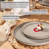 SÄNGER Cairo Clay | Set di stoviglie da 24 pezzi, set di stoviglie in gres per 6 persone, 6 piatti, 6 piatti da dessert, 6 ciotole per pasta, 6 ciotole da portata, set di stoviglie grigio | LA COLLEZIONE DI VALORE