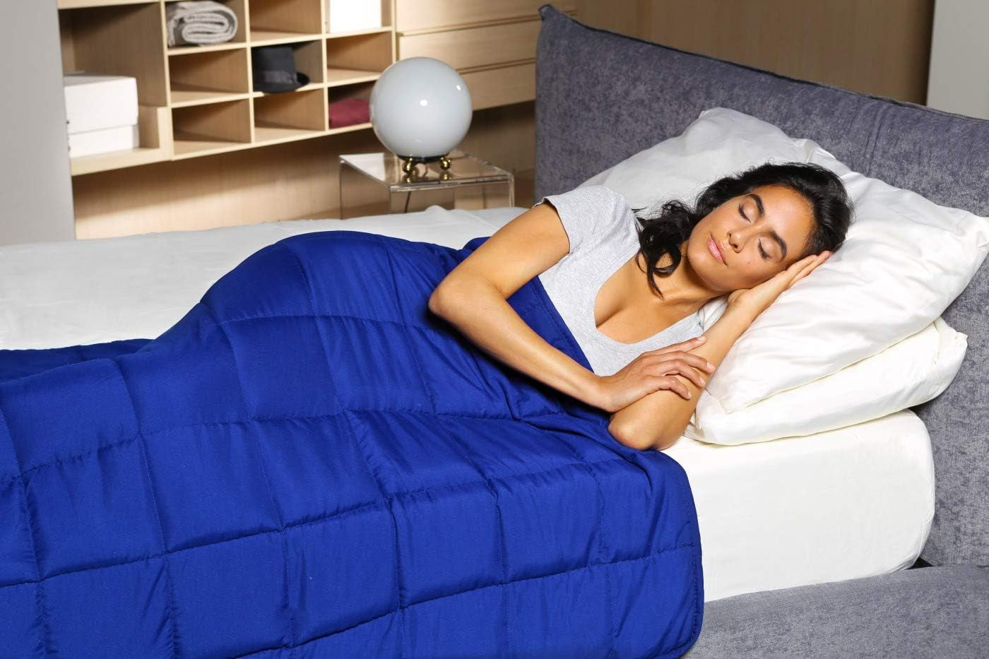 Kanguru Calmya, Coperta con peso 10,5 kg, Aiuta ad addormentarsi e a dormire meglio, Adatta a persone con peso corporeo superiore a 90 kg Piumini e trapunte Naty Shop