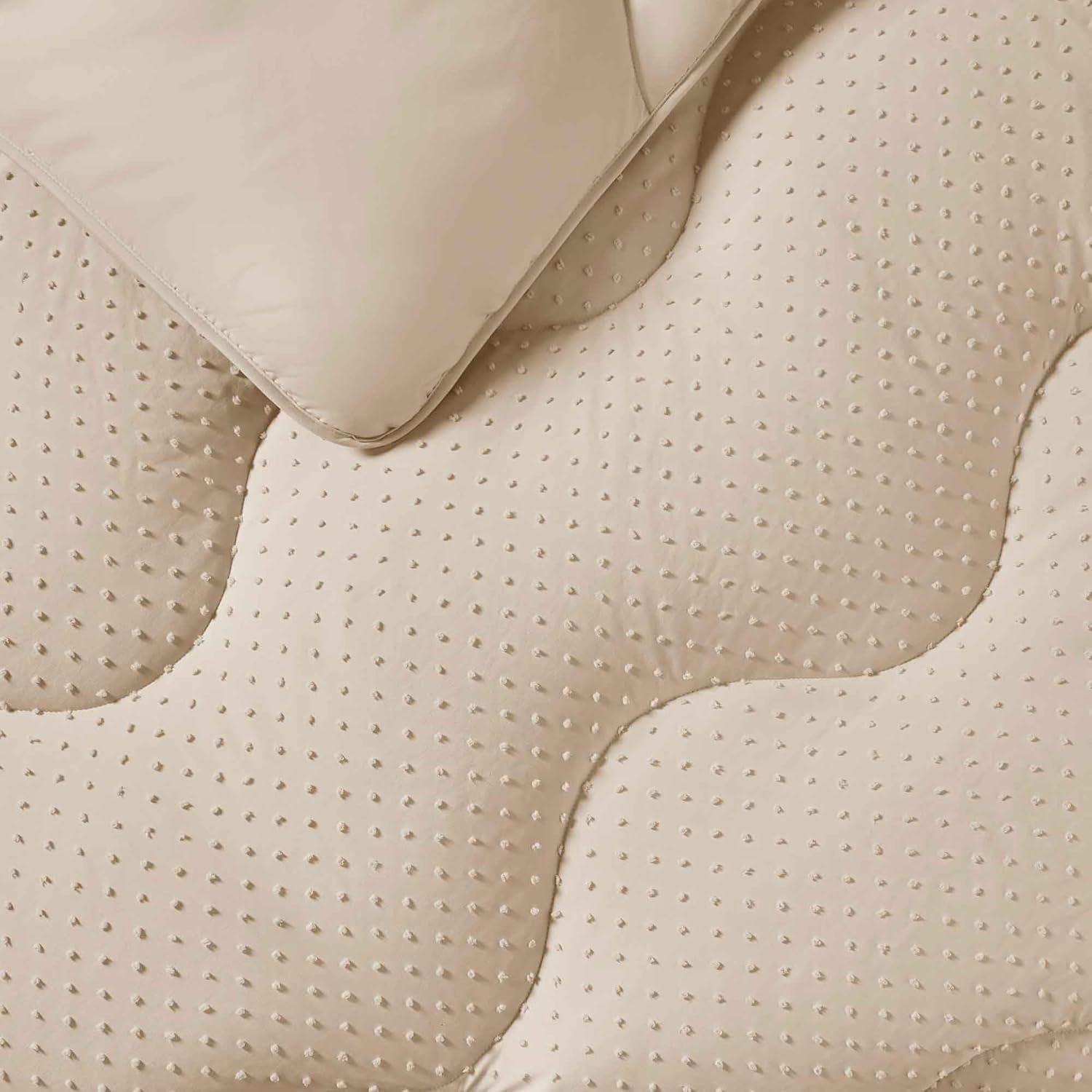 Piumino Night Lark senza fodera, 4,5 Tog, King Size, collezione Tufted Dot, biancheria da letto di lusso, ipoallergenico, lavabile in lavatrice, caldi piumini e trapunte color sabbia Naty Shop