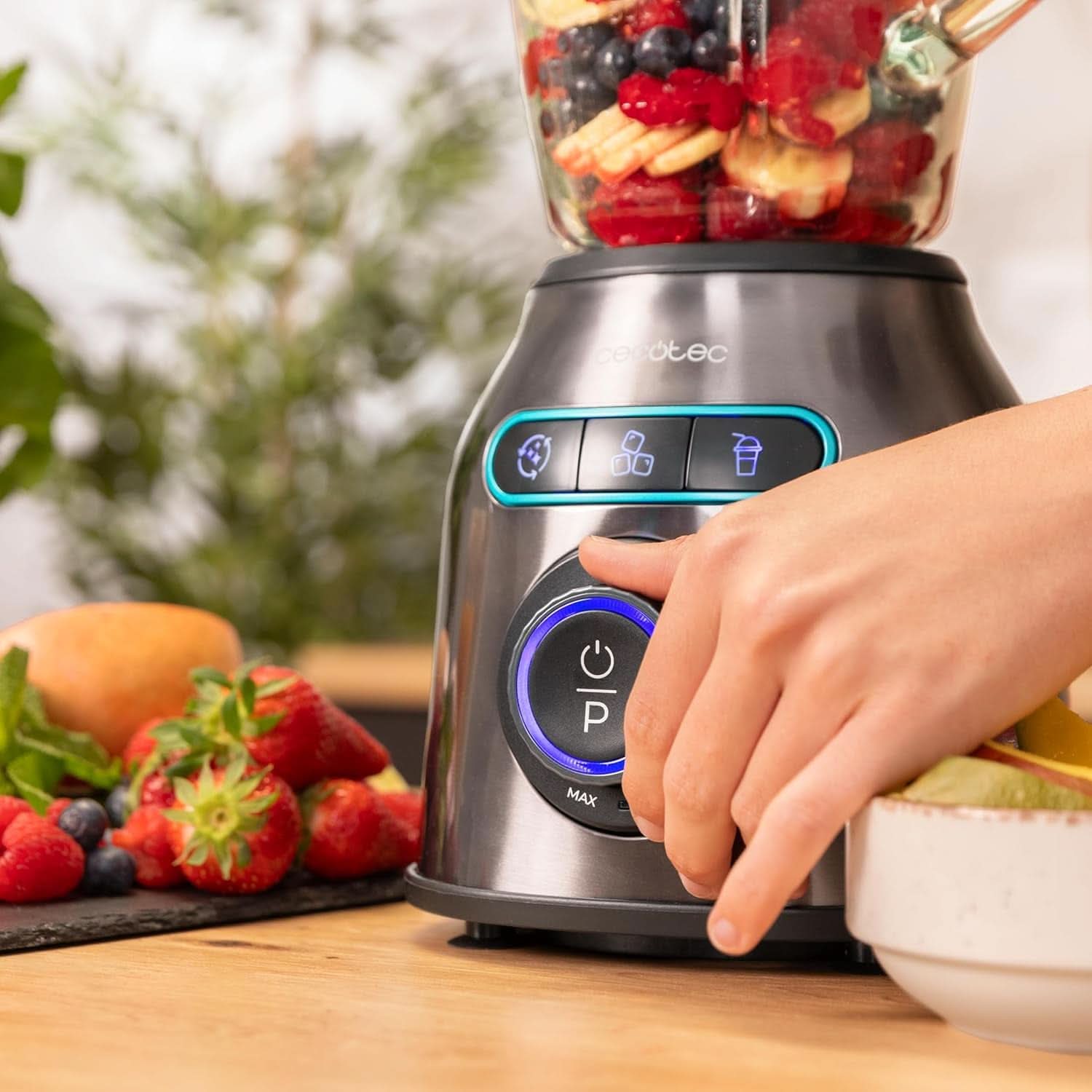 Robot da cucina Cecotec Power Black Titanium 2200MAX Smooth, 2200 W Maximale Leistung, 6 Klingen Aus Edelstahl, Funzione Ice Crush, Funzione Turbo e Smoothie, Funzione Autoclean Kitchen Naty Shop