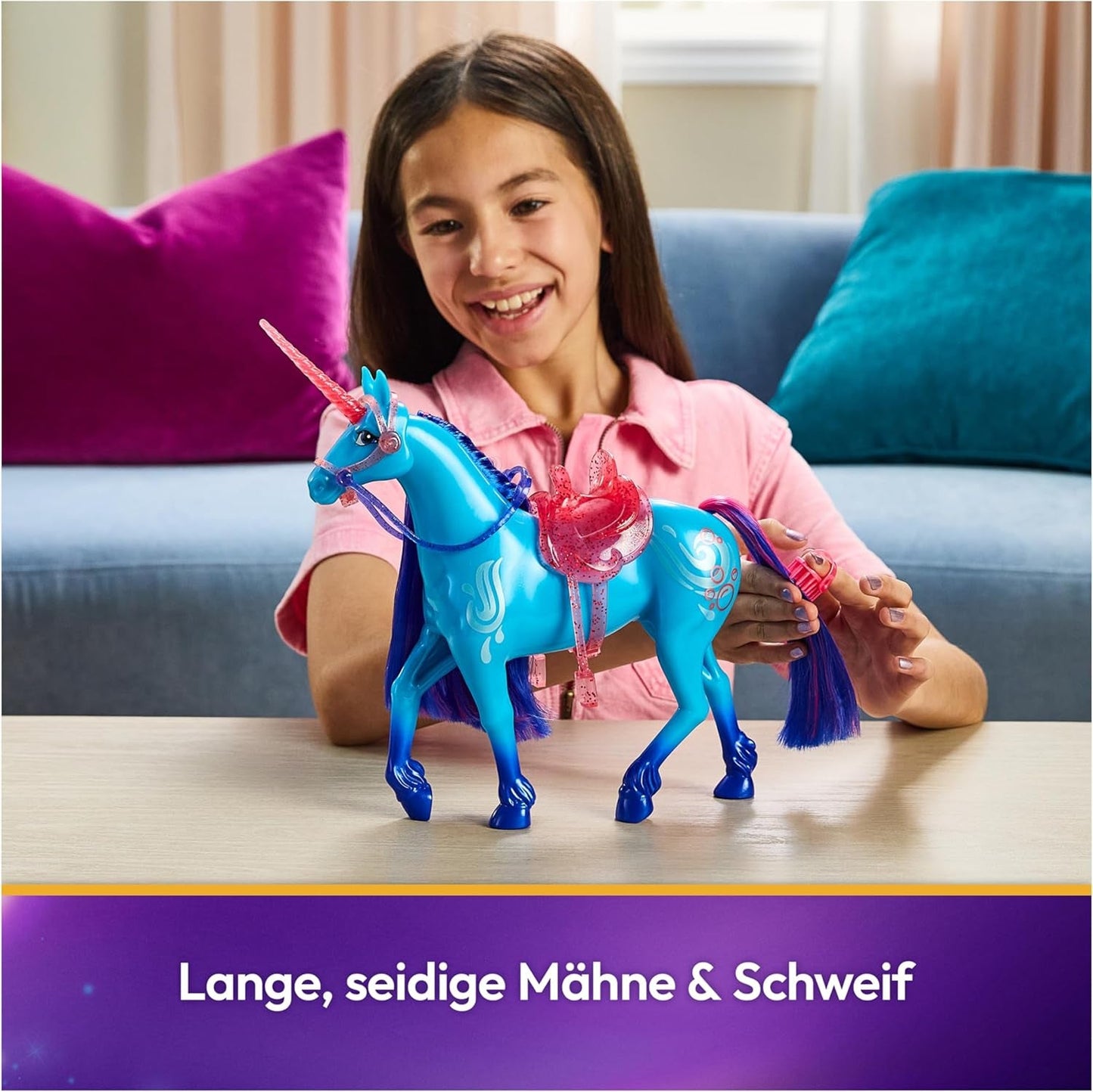 Unicorn River Unicorn Academy - Unicorno originale Isabel della serie Netflix alto 28 cm, con vera criniera e coda, briglie, sella e spazzola rimovibili, per bambini dai 4 anni in su