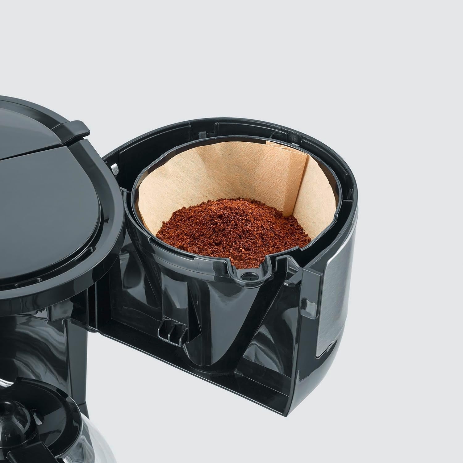 Macchina per caffè espresso compatta SEVERIN, caffè aromatico con macchina da caffè fino a 4 tazze, macchina per caffè espresso con filtro e filtro oscillante permanente, acciaio inossidabile/nero, KA 4808