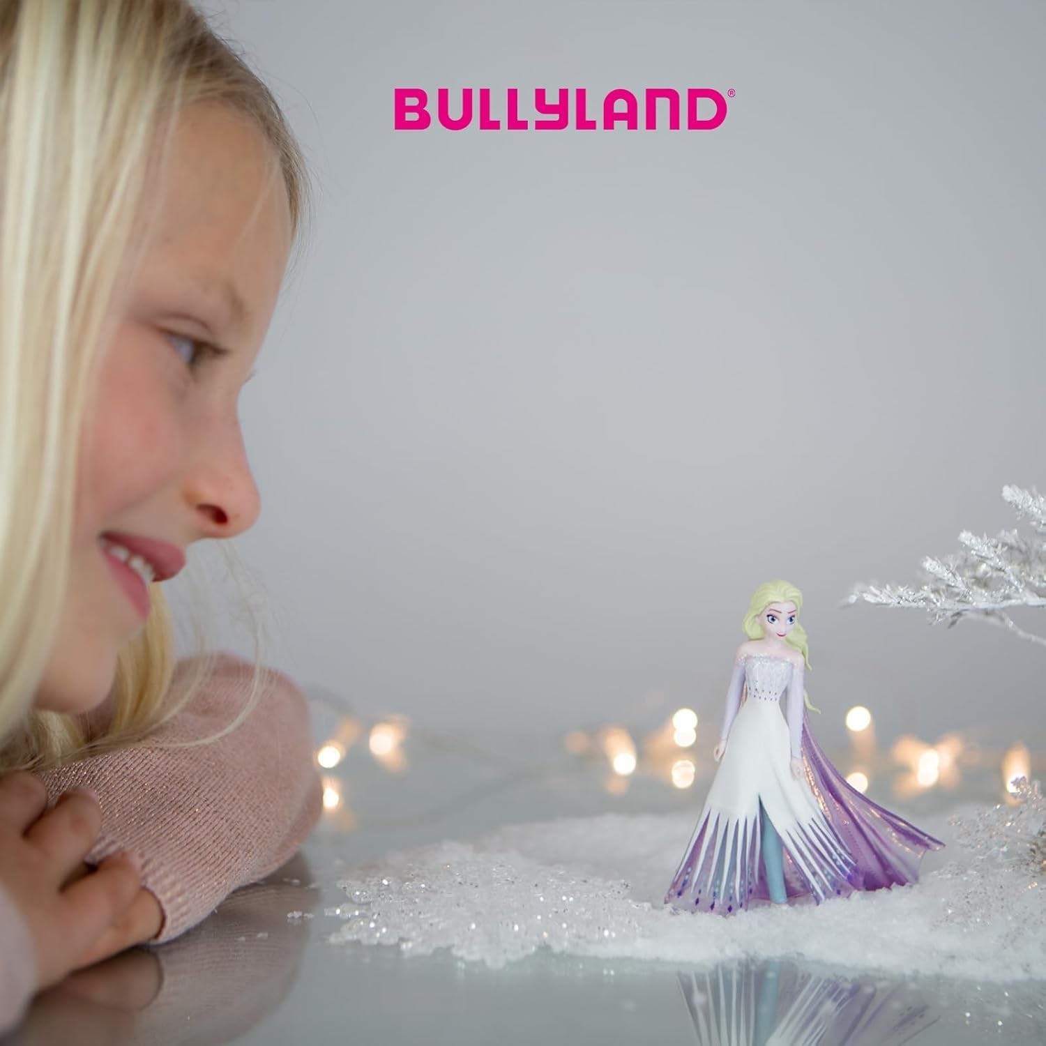 Bullyland 12960 - Statuetta della principessa Anna del film Frozen di Walt Disney, ca. 9,5 cm, molto dettagliato, ideale come piccolo regalo per bambini dai 3 anni in su