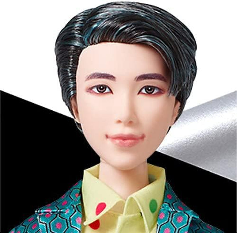Mattel GKC90 BTS Idol Rm Doll K-Pop Toy Merch Bambole da collezione Naty Shop