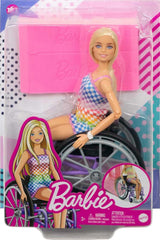 Bambola Barbie Fashionista, capelli biondi e tuta arcobaleno, sedia a rotelle e rampa incluse, bambola regalo per bambini, giocattolo per bambini dai 3 anni in su, HJT13
