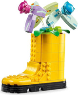 Set di irrigatori floreali 3 in 1 LEGO Creator, decorazione per la cameretta dei bambini, costruisci un irrigatore con un mazzo di fiori, stivali di gomma o 2 uccellini giocattolo, regalo creativo per ragazze e ragazzi di 8 anni 31149 Set da costruzione Besuche den LEGO-Store
