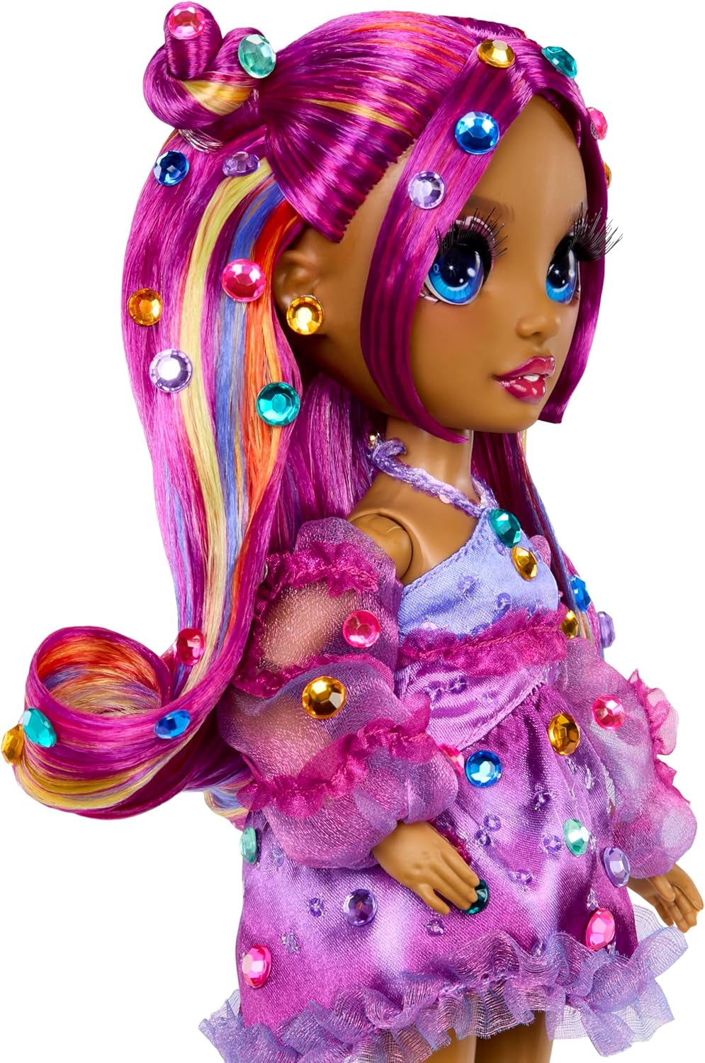 Rainbow High Be Dazzling - Noemie Violette - Bambola alla moda lilla da 28 cm con strumento per decorare, pietre preziose scintillanti e accessori per lo styling