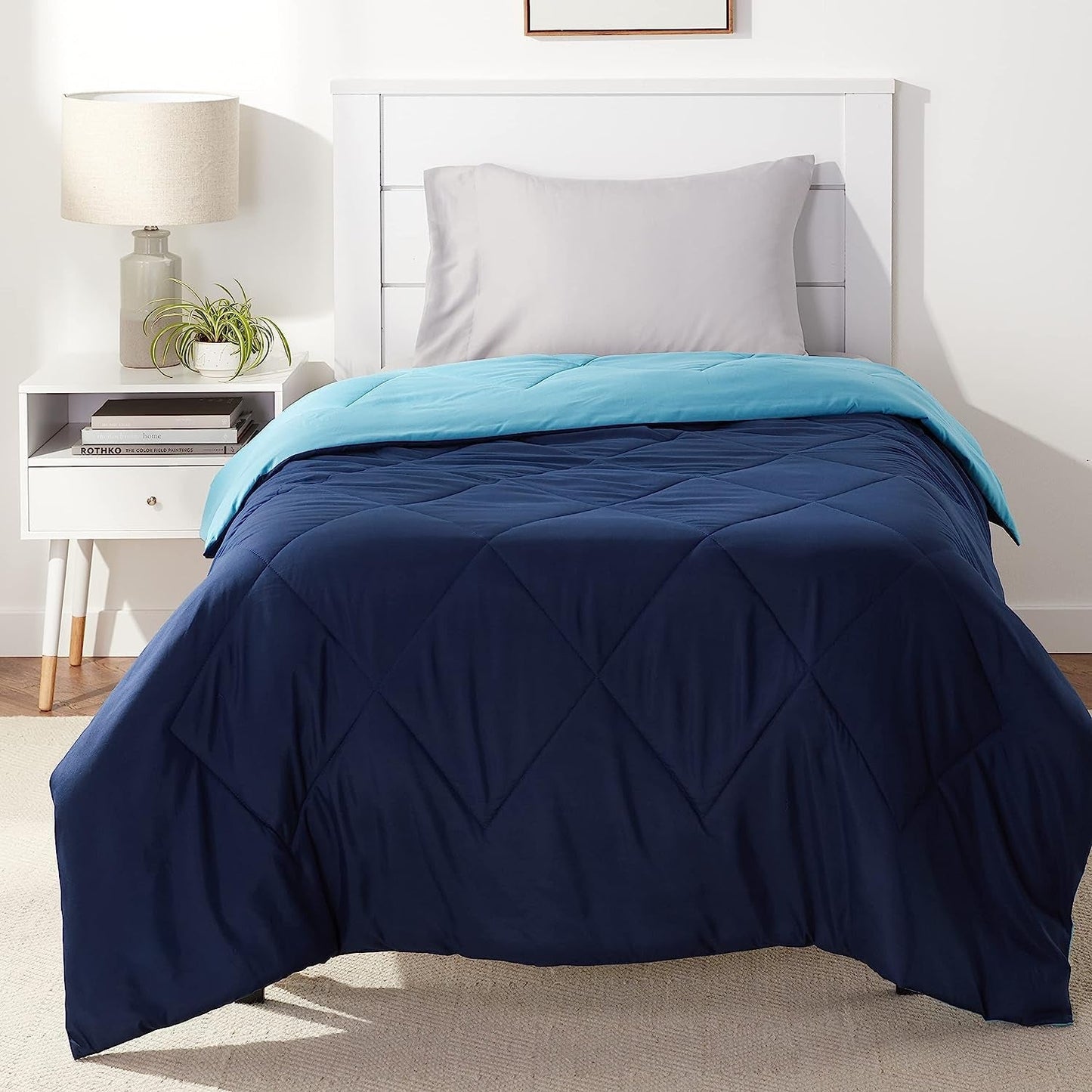 Copripiumino Amazon Basics in microfibra, utilizzabile su entrambi i lati, 220 X 240 Cm, grigio/nero Piumini e trapunte Naty Shop Blu navy/azzurro cielo 135X200 Cm