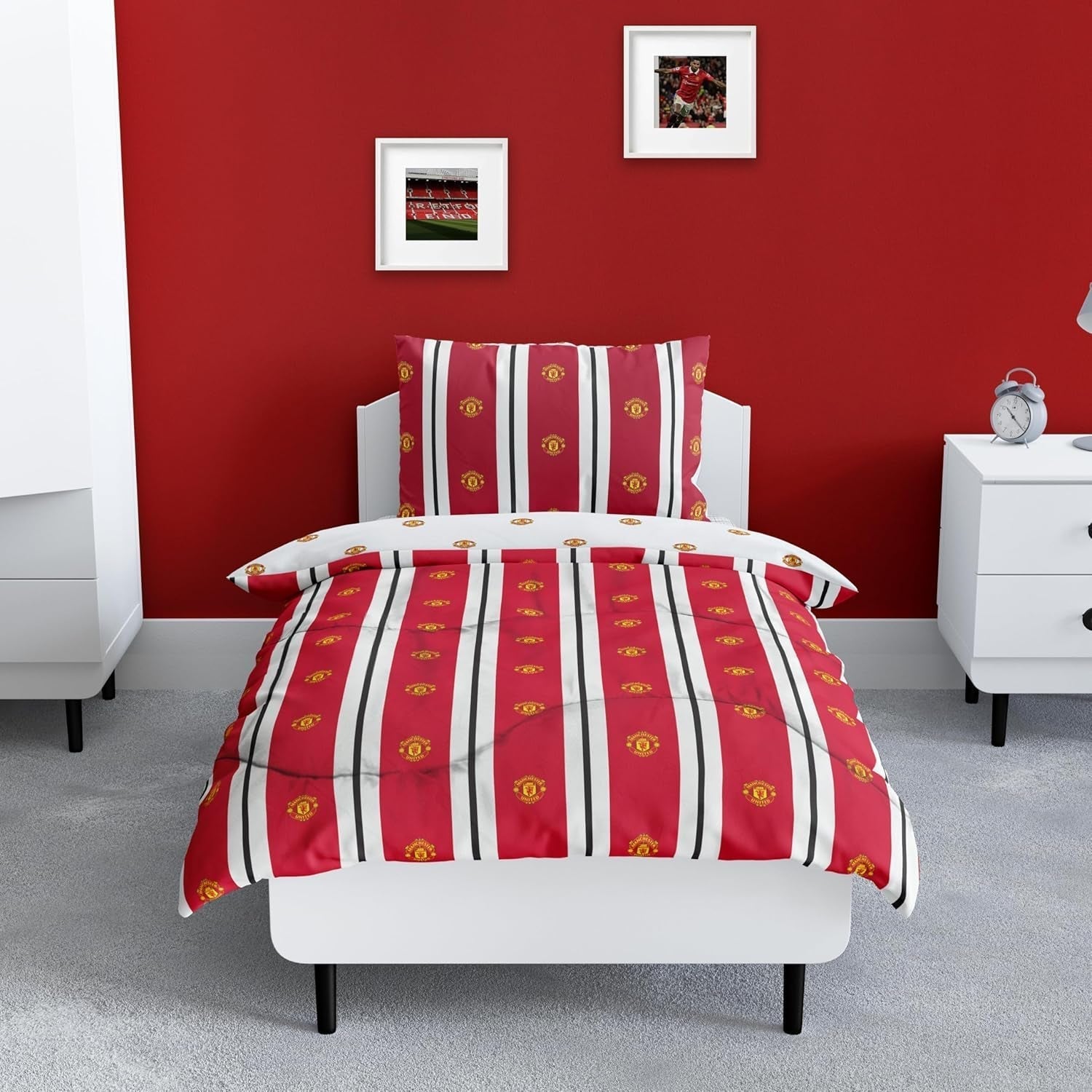 Piumino singolo ufficiale Manchester United FC, reversibile, rosso e bianco, senza copertura, trapunta da calcio, federa, lavabile, perfetto per viaggi, pernottamenti, piumini e trapunte da 10,5 Tog Naty Shop
