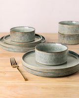 GBhome Set di Stoviglie in Ceramica per 6 Persone 18 Pezzi Set di Stoviglie in Porcellana Fatta a Mano con Smalto Reattivo Set di Ciotole e Piatti Utilizzabili nel Microonde e in Lavastoviglie