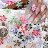 50 ciondoli per unghie con fiori 3D, nail art in gel 3D, ciondoli per unghie, gioielli estivi colorati, accessori per unghie fai da te, cristalli di fiori di ibisco in rilievo, nail art sfumata per le donne